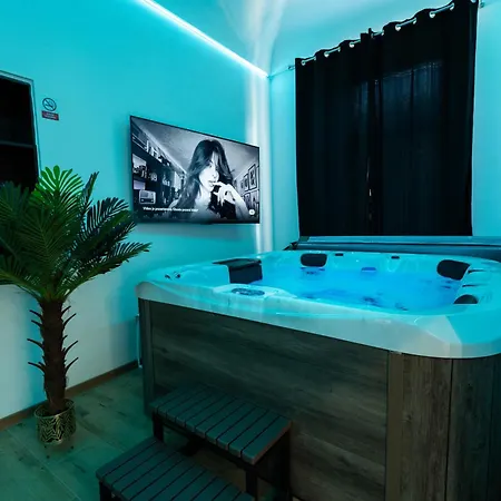 Luxapartment Jacuzzi With Breakfast Option Appartement